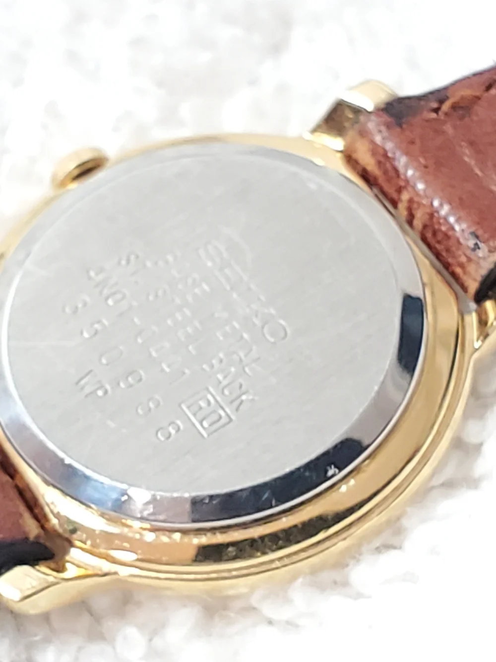 Seiko Vintage 1990's Women's Gold Plated Quartz Watch 4N01 Caliber Leather Band